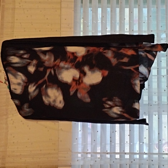 Simply Vera Vera Wang Abstract Floral Long Sleeve Blouse, Size: S - Picture 5 of 12